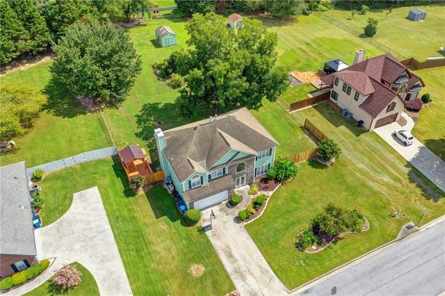 398 Beech Hollow Trail, Loganville, GA 30052