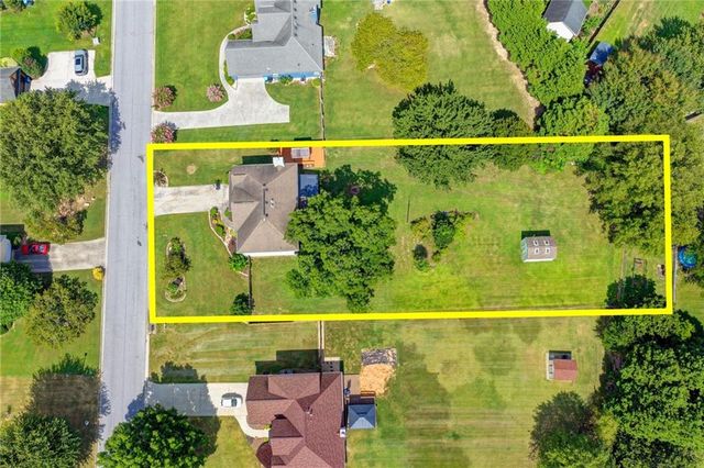 398 Beech Hollow Trail, Loganville, GA 30052