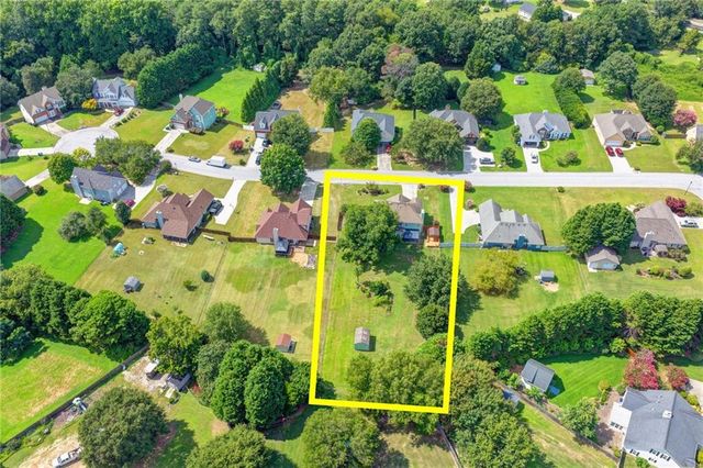 398 Beech Hollow Trail, Loganville, GA 30052