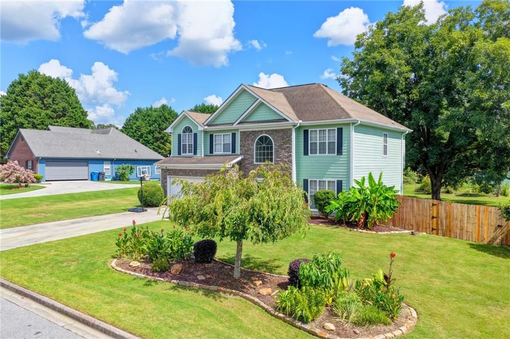 398 Beech Hollow Trail, Loganville, GA 30052