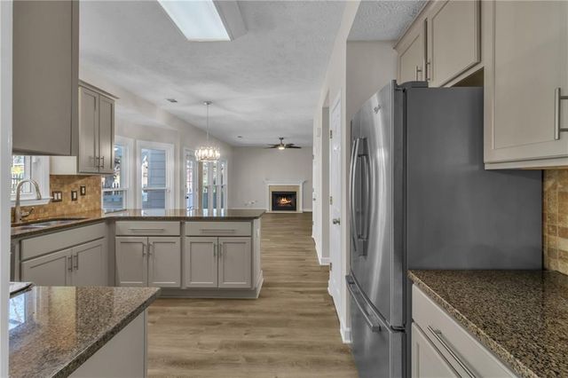 4271 Glenlake Drive NW, Kennesaw, GA 30144