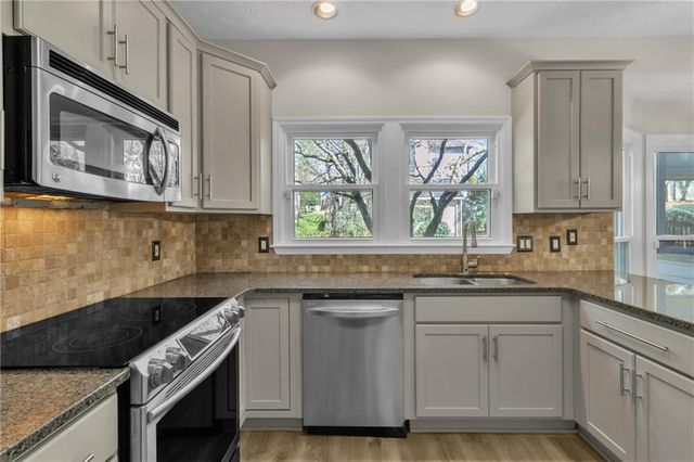 4271 Glenlake Drive NW, Kennesaw, GA 30144