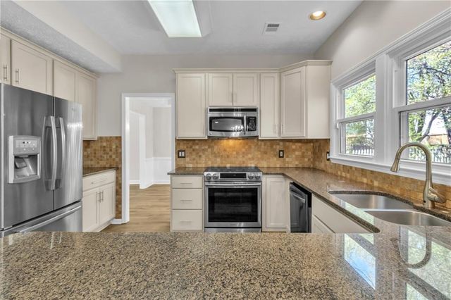 4271 Glenlake Drive NW, Kennesaw, GA 30144