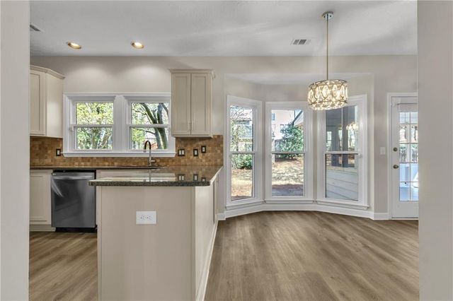 4271 Glenlake Drive NW, Kennesaw, GA 30144