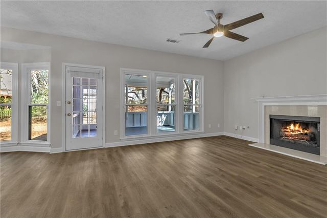 4271 Glenlake Drive NW, Kennesaw, GA 30144