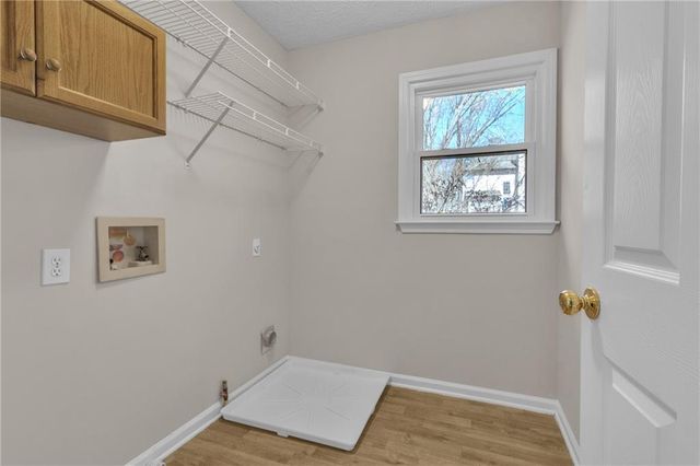 4271 Glenlake Drive NW, Kennesaw, GA 30144