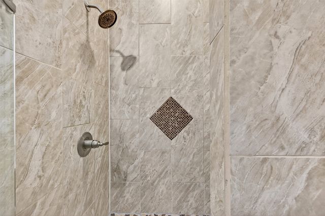 203 Mockingbird Street, Ector, TX 75439