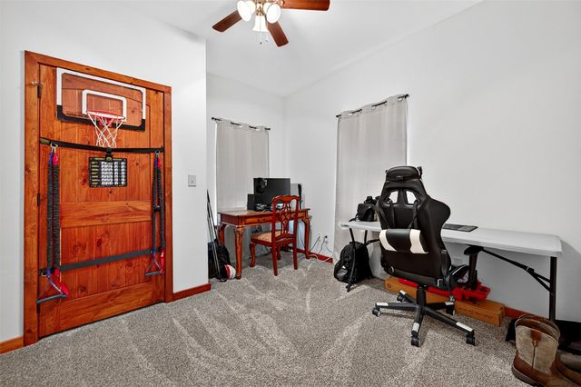 203 Mockingbird Street, Ector, TX 75439