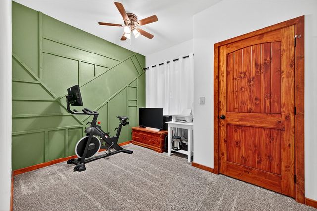 203 Mockingbird Street, Ector, TX 75439