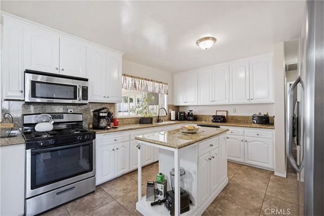 1090 4th, Norco, CA 92860