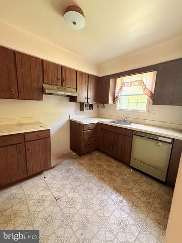 407 S WYOMISSING AVE, Reading, PA 19607