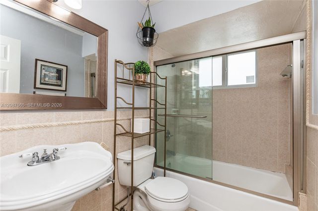 8005 SW 198th Terrace, Cutler Bay, FL 33189