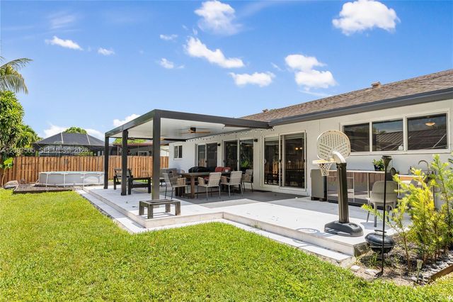 8005 SW 198th Terrace, Cutler Bay, FL 33189