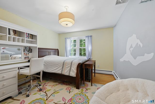 4A Maplecrest Drive, Danbury, CT 06811