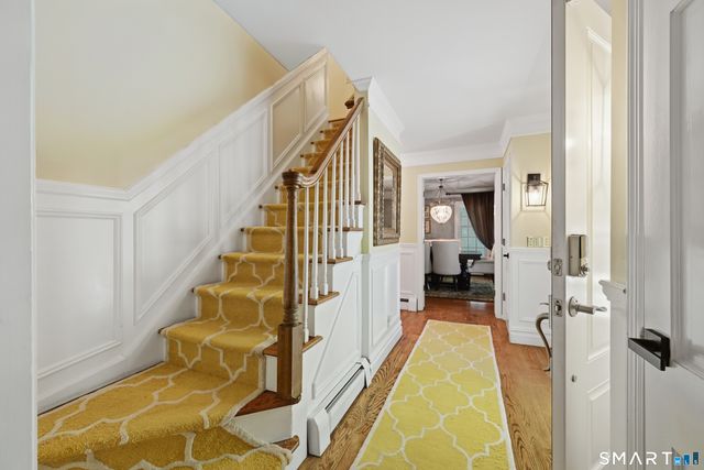 4A Maplecrest Drive, Danbury, CT 06811