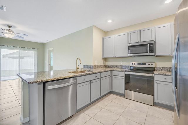 33801 JASMINE STAR LOOP, Wesley Chapel, FL 33543