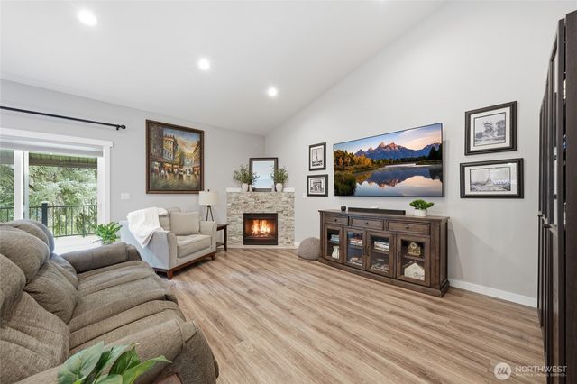 7619 Fir Tree Lane, Lake Stevens, WA 98258