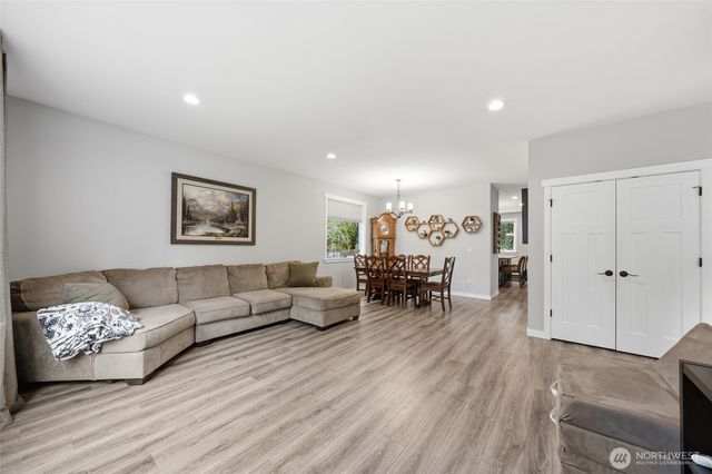 7619 Fir Tree Lane, Lake Stevens, WA 98258