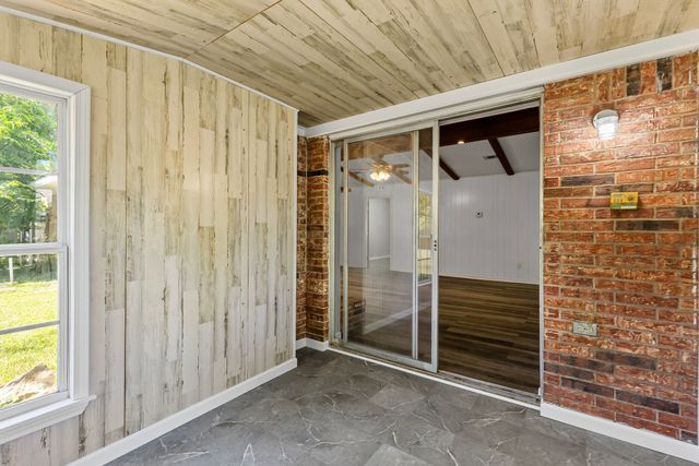 148 Royal Lane, Commerce, TX 75428