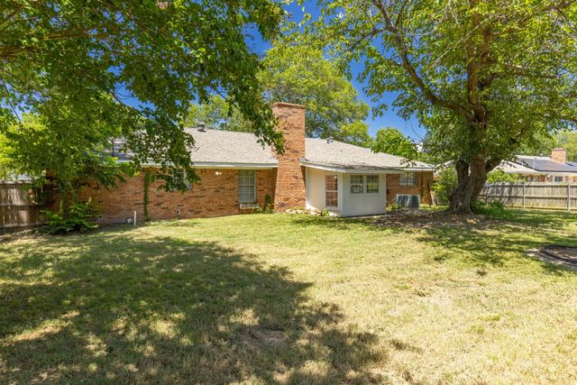 148 Royal Lane, Commerce, TX 75428