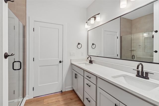6635 NE 9th Court, Des Moines, IA 50313