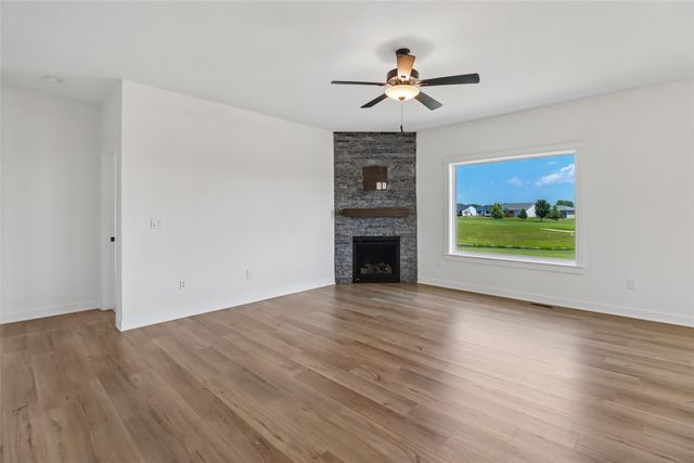6635 NE 9th Court, Des Moines, IA 50313