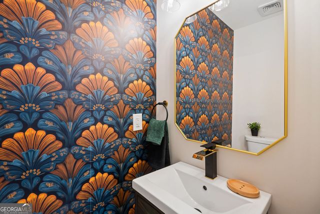 1964 E Lakeside Drive, Decatur, GA 30032