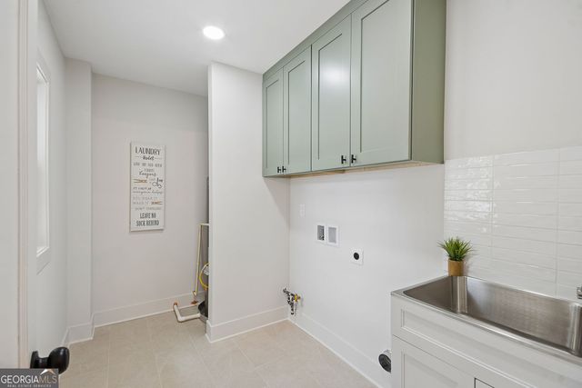 1964 E Lakeside Drive, Decatur, GA 30032