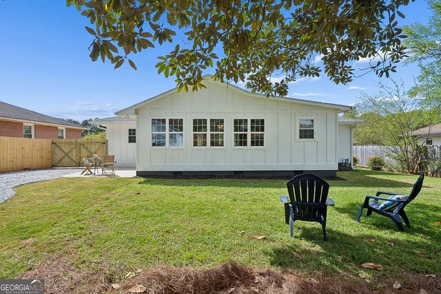 1964 E Lakeside Drive, Decatur, GA 30032