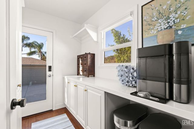 215 Coronado Street, Ventura, CA 93001