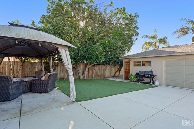 215 Coronado Street, Ventura, CA 93001
