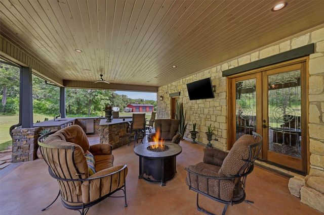 1371 County Road 130, Whitesboro, TX 76273