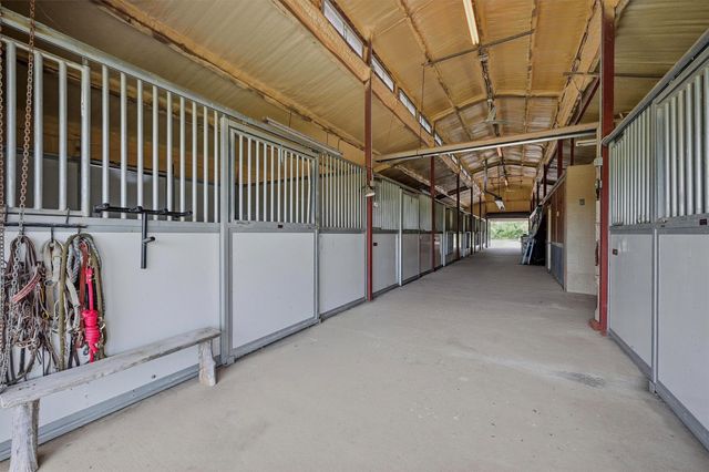 1371 County Road 130, Whitesboro, TX 76273
