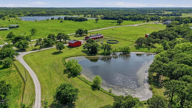 1371 County Road 130, Whitesboro, TX 76273