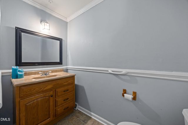 1215 Cleveland Avenue, Burlington, NC 27217