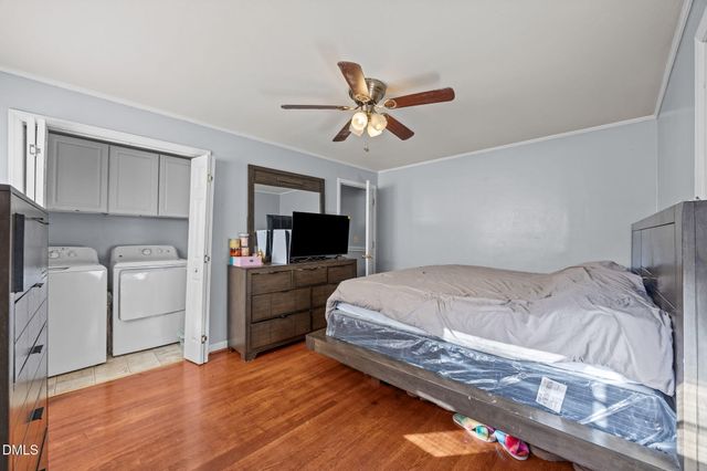 1215 Cleveland Avenue, Burlington, NC 27217