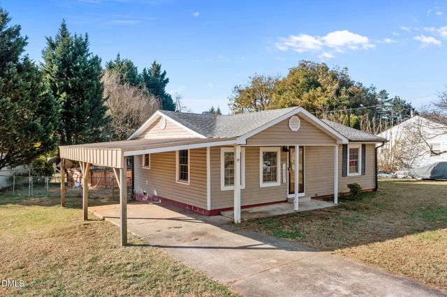 1215 Cleveland Avenue, Burlington, NC 27217