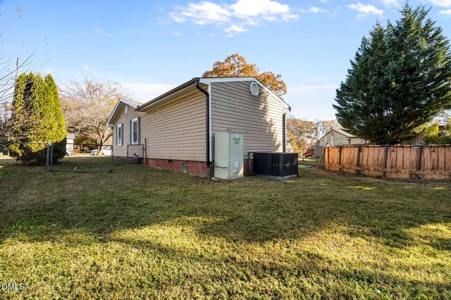 1215 Cleveland Avenue, Burlington, NC 27217