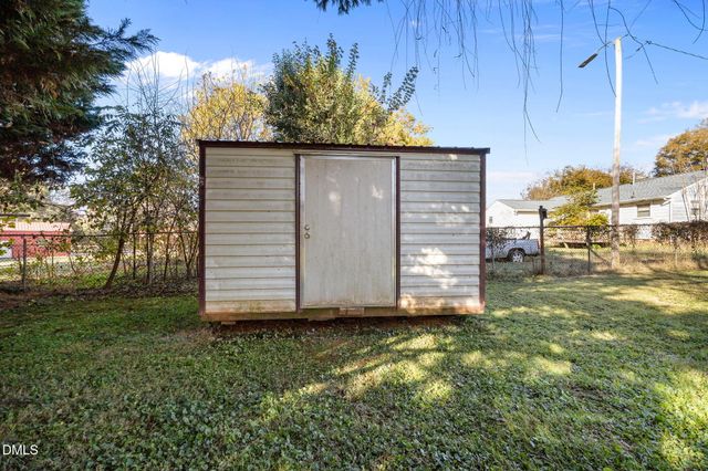 1215 Cleveland Avenue, Burlington, NC 27217