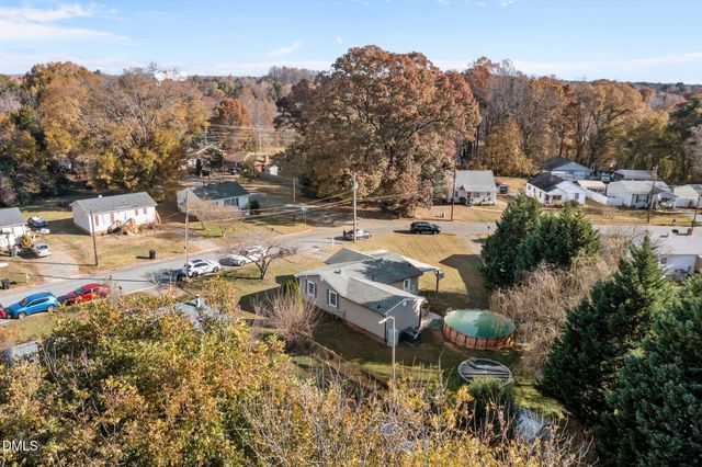 1215 Cleveland Avenue, Burlington, NC 27217