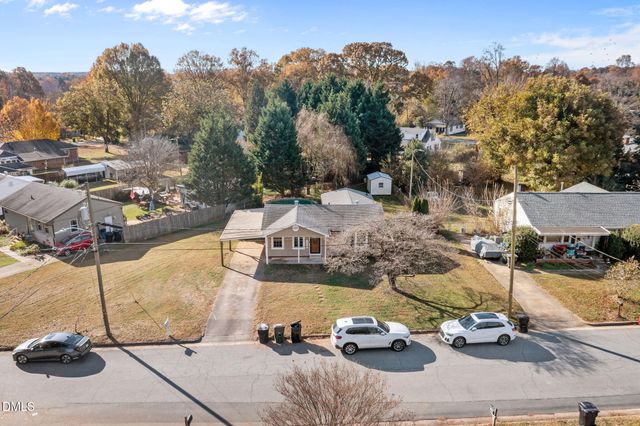 1215 Cleveland Avenue, Burlington, NC 27217