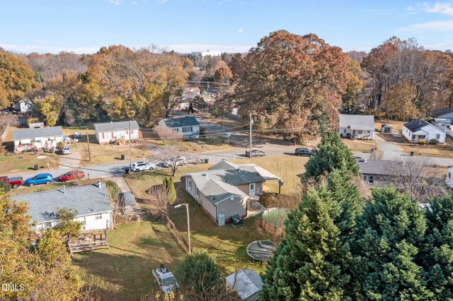 1215 Cleveland Avenue, Burlington, NC 27217