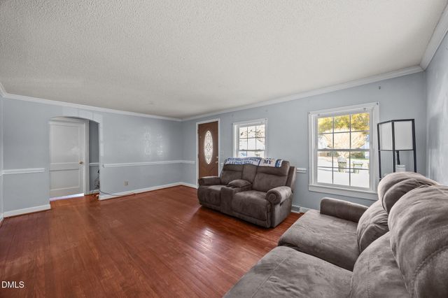 1215 Cleveland Avenue, Burlington, NC 27217