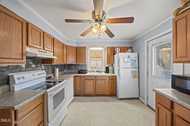 1215 Cleveland Avenue, Burlington, NC 27217