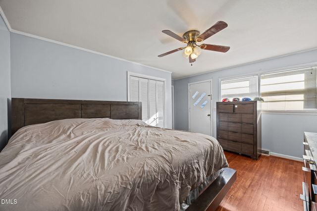 1215 Cleveland Avenue, Burlington, NC 27217