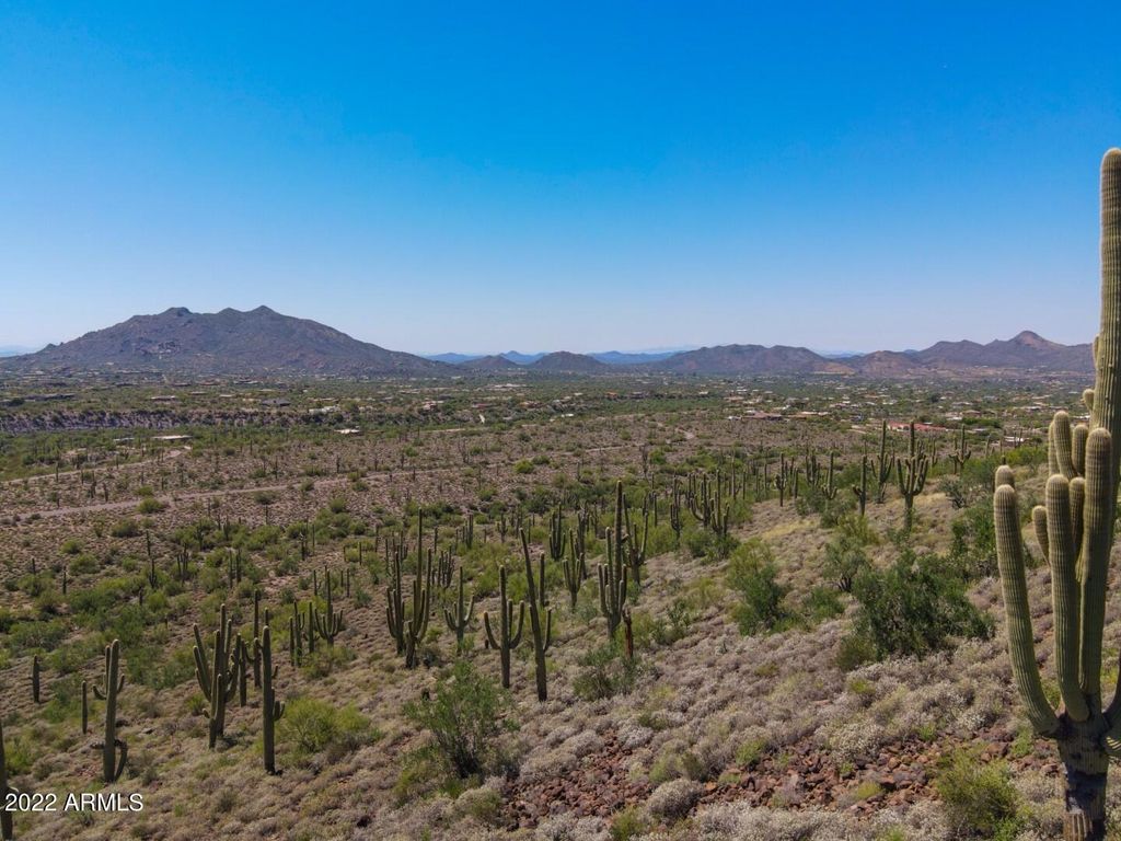 Image 12 of property listing at 7700 E Highland Road -, Cave Creek, AZ 85331