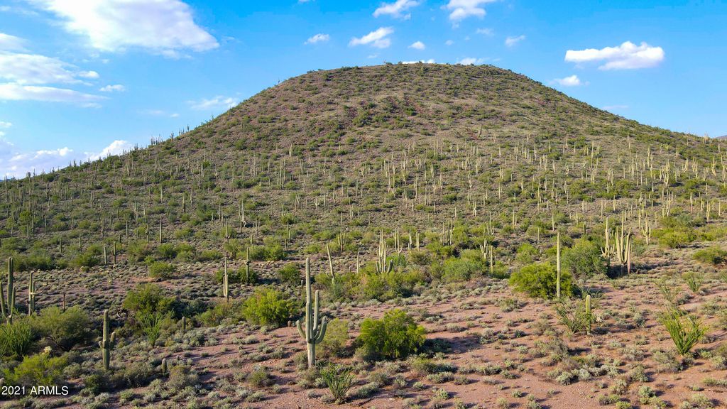 Image 18 of property listing at 7700 E Highland Road -, Cave Creek, AZ 85331