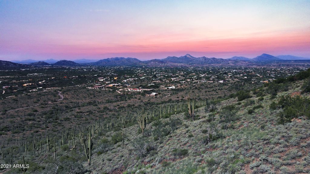 Image 3 of property listing at 7700 E Highland Road -, Cave Creek, AZ 85331
