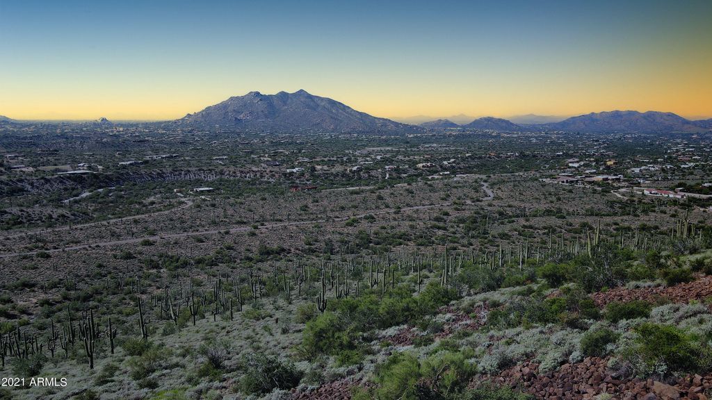 Image 5 of property listing at 7700 E Highland Road -, Cave Creek, AZ 85331