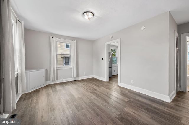 18 CRAFTON, Baltimore, MD 21220